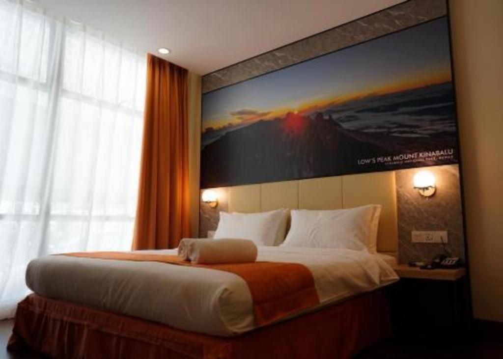 Kingston Hotel Кота-Кинабалу Экстерьер фото