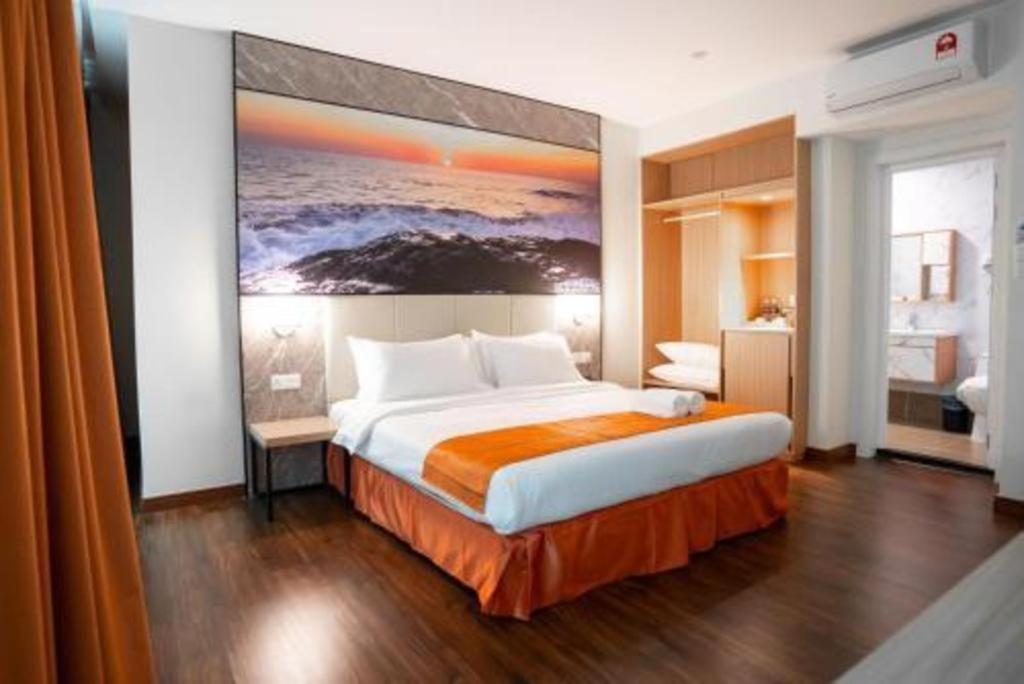 Kingston Hotel Кота-Кинабалу Экстерьер фото